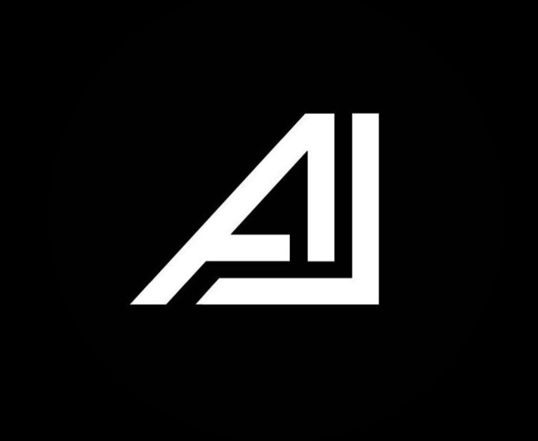 Lartique logo